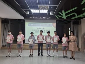 114 年度 Cool English 國中小自主學習活動〔頒獎〕代表照片
