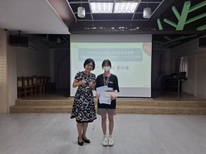 114年臺北市青年盃分齡游泳賽17歲以上女子組100公尺蝶式、100公尺仰式〔頒獎〕代表照片
