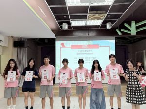 114學年度高中部第四次定期評量學習楷模及進步獎頒獎代表照片
