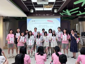 114學年度高三社會倡議課程發表頒獎代表照片